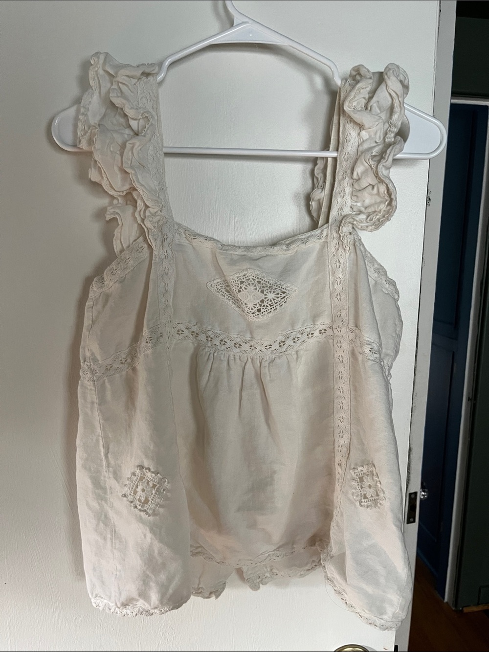 Sezane embroidered tank sz 38